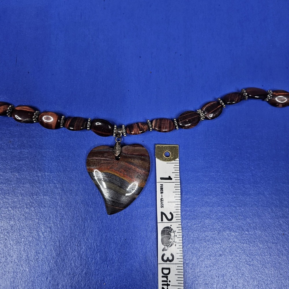 Red Tiger Eye Style Bead Necklace Banded Stone Heart Pendant Silver Tone Boho - Picture 6 of 7